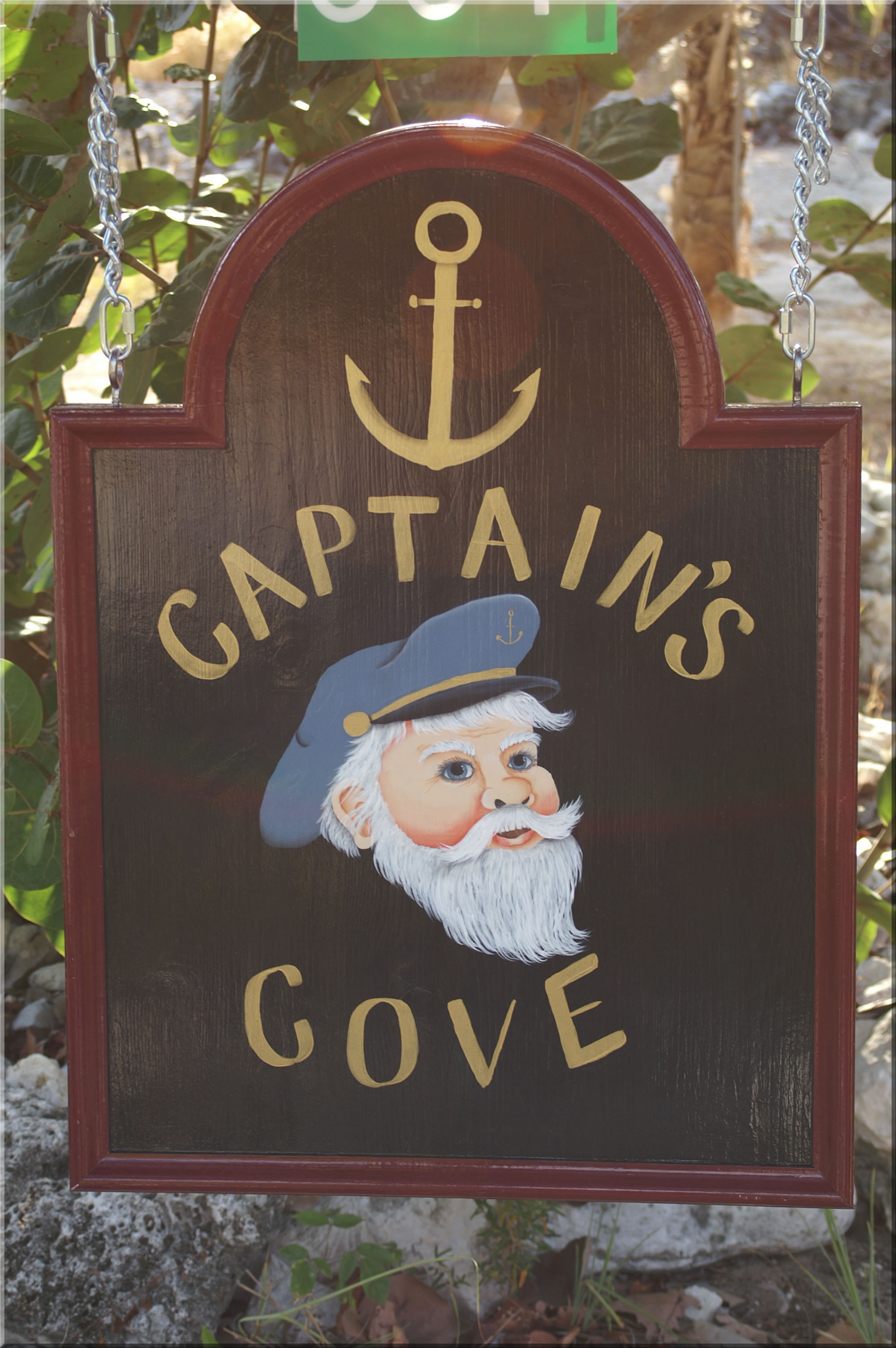 Captain's Cove Sign